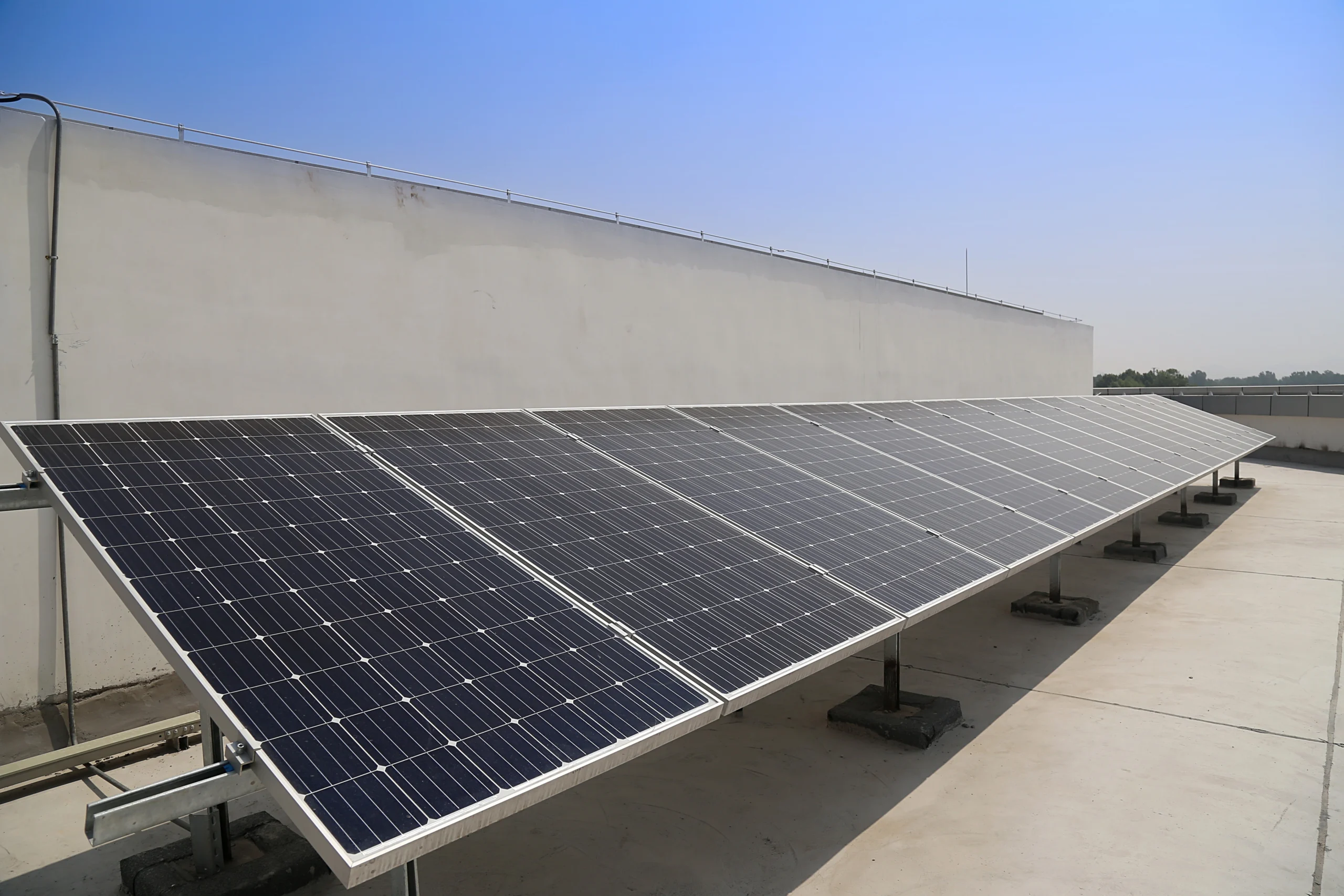 Photovoltaïque industriel, AJ-Litec